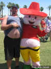 pigmascot.jpg (70554 bytes)